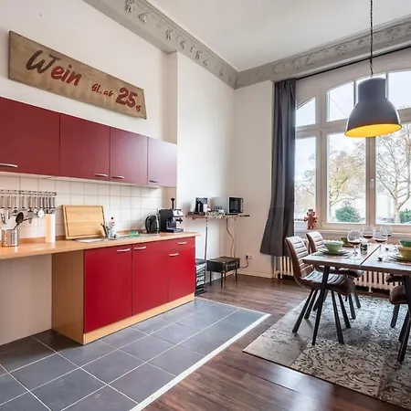 Lofts - Stilvolles Industrieloft - Boxspringbett & Netflix Кассель
